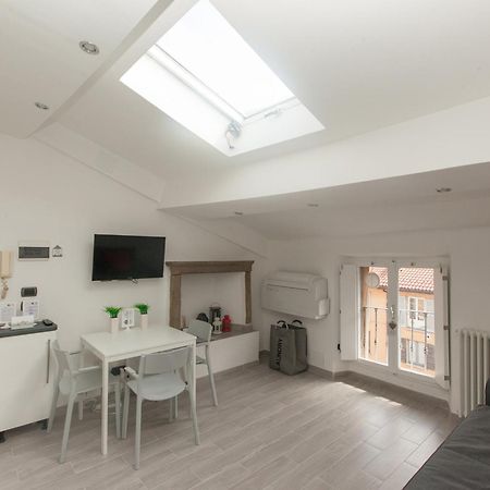 Amazing And New Penthouse In City Center Milan Extérieur photo