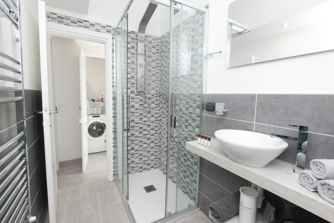 Amazing And New Penthouse In City Center Milan Extérieur photo