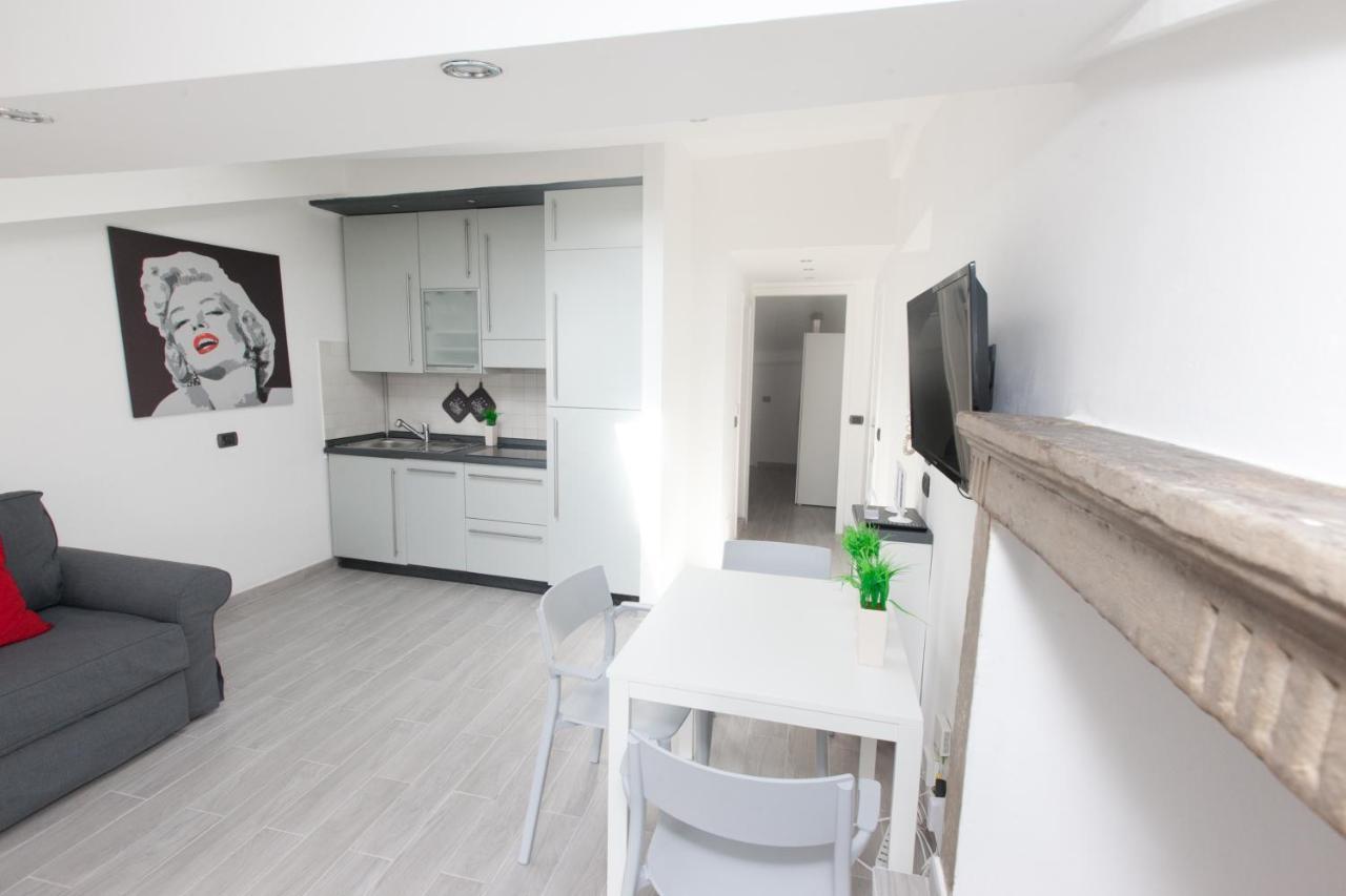 Amazing And New Penthouse In City Center Milan Extérieur photo